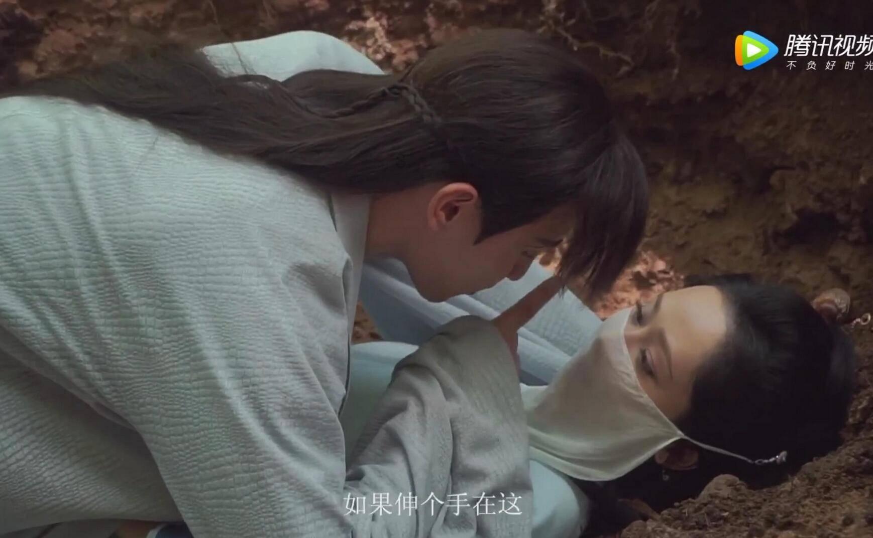 婧婧整理卧室